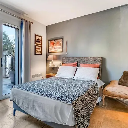 Soleil D'ete Pool & View Yourhosthelper * סן-מקסים